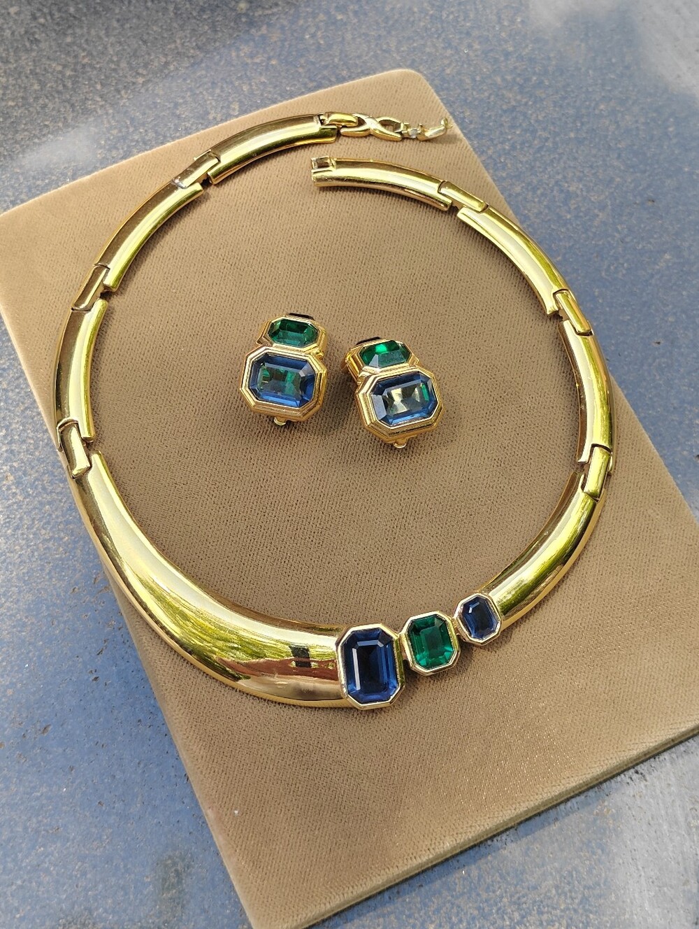 Stunning Nina Ricci Paris Jewelry Set